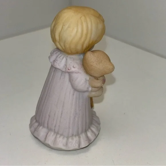 Enesco 1981 bisque porcelain “Growing Up Birthday Girls” age 1 figurine - Picture 3 of 5